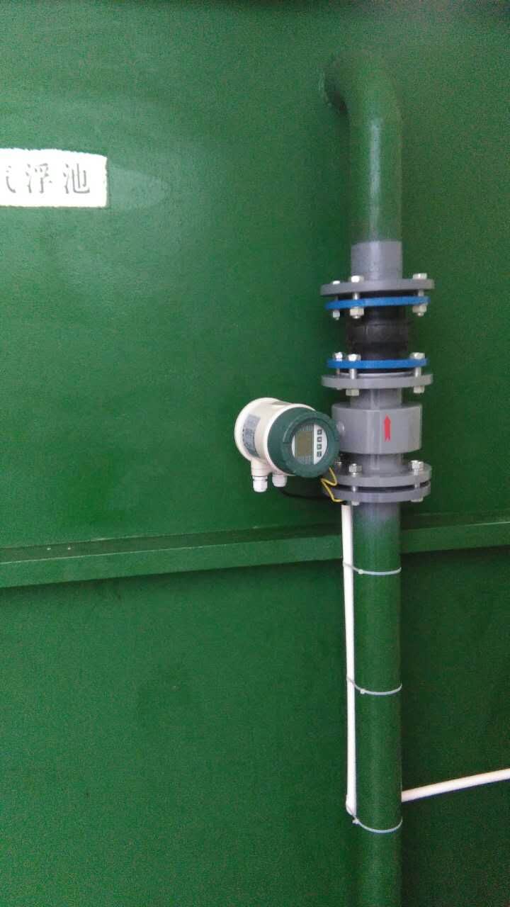 精準(zhǔn)流量測(cè)控新標(biāo)桿 DN150管道式電磁流量計(jì)與智能轉(zhuǎn)換器全面解析